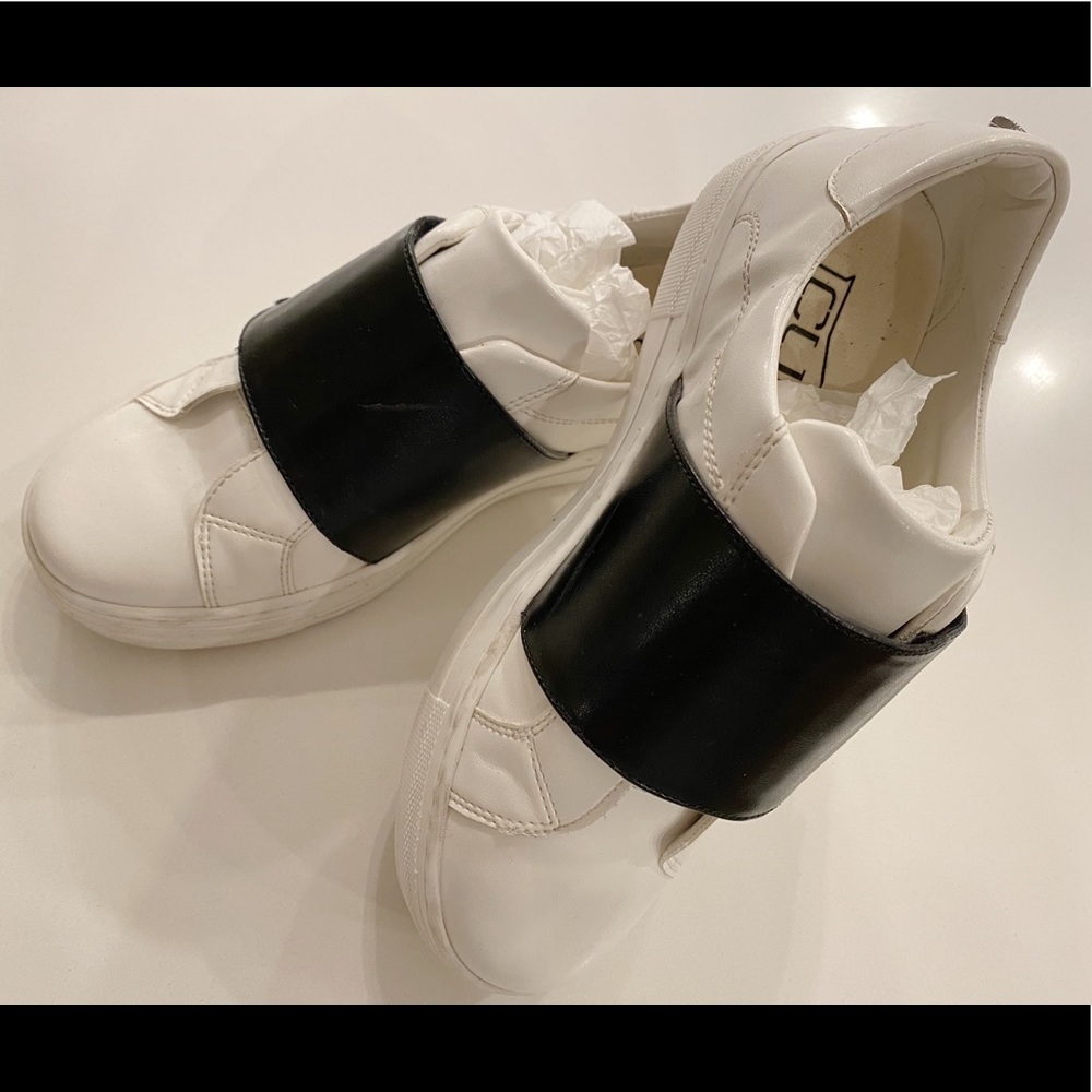 CULT children’s sneaker